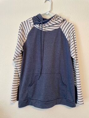 7th Ray Navy Hooded Pullover with White and Navy Striped Sleeves